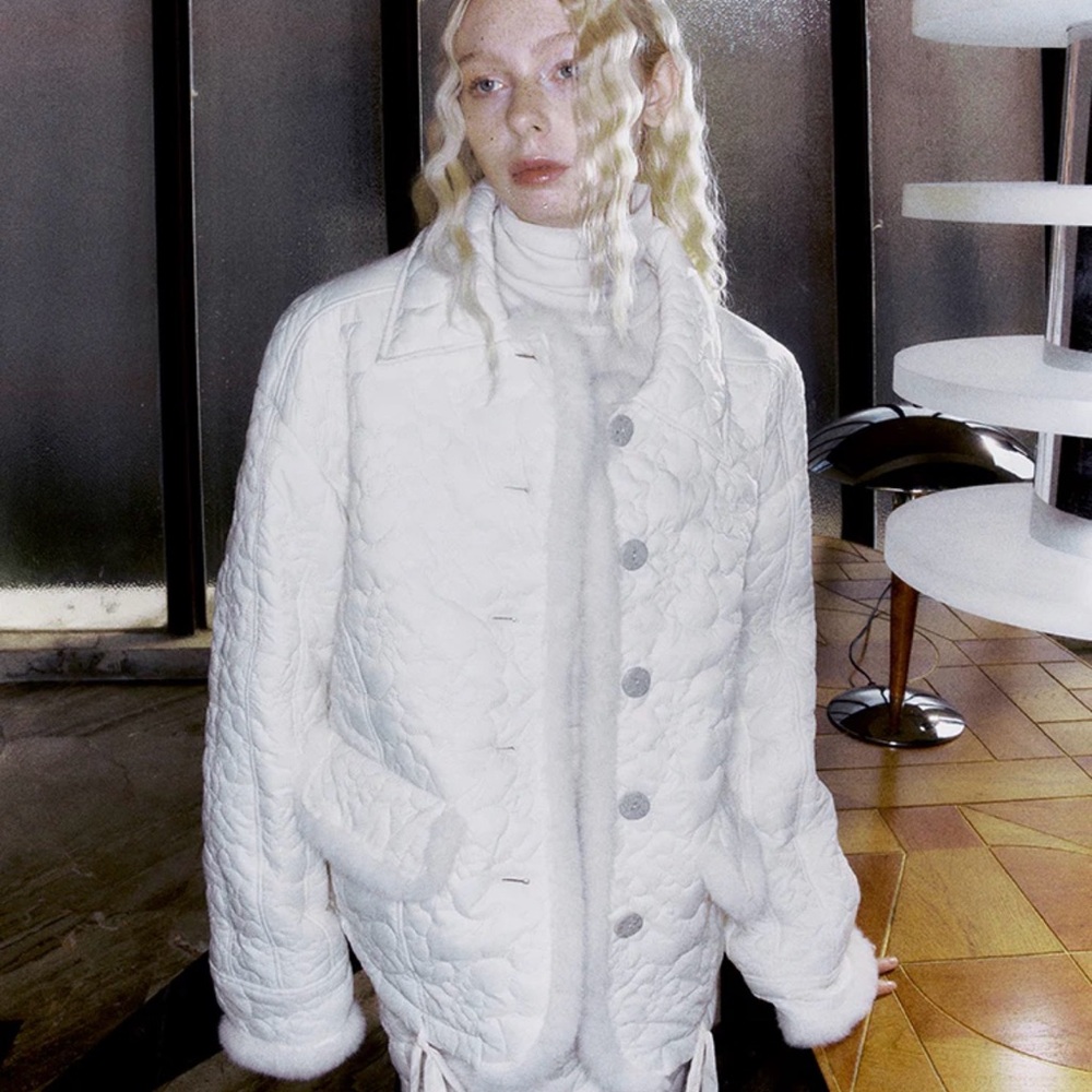 Elegant Women's White Quilted Puffer Jacket(oversized)